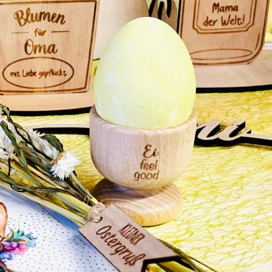 Eierbecher aus Holz graviert als Ostergeschenk - Osterdeko - Eierbecher mit Namen - Geschenk Ostern Frühstücksei - Osterei - personalisiert - Ei feel good