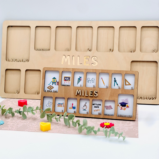 Fotorahmen Schulzeit - Fotos Schuljahre - nachhaltige Deko Holz - Rahmen Schulfotos personalisiert - Holzbilderrahmen - Einschulungsgeschenk