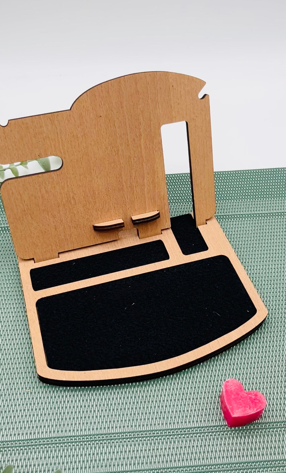 Kleine Büro Docking Station - Schreibtisch Organizer Holz - Geschenk für Frauen personalisiert - Mitarbeitergeschenk Büro Geschenk Kollegen