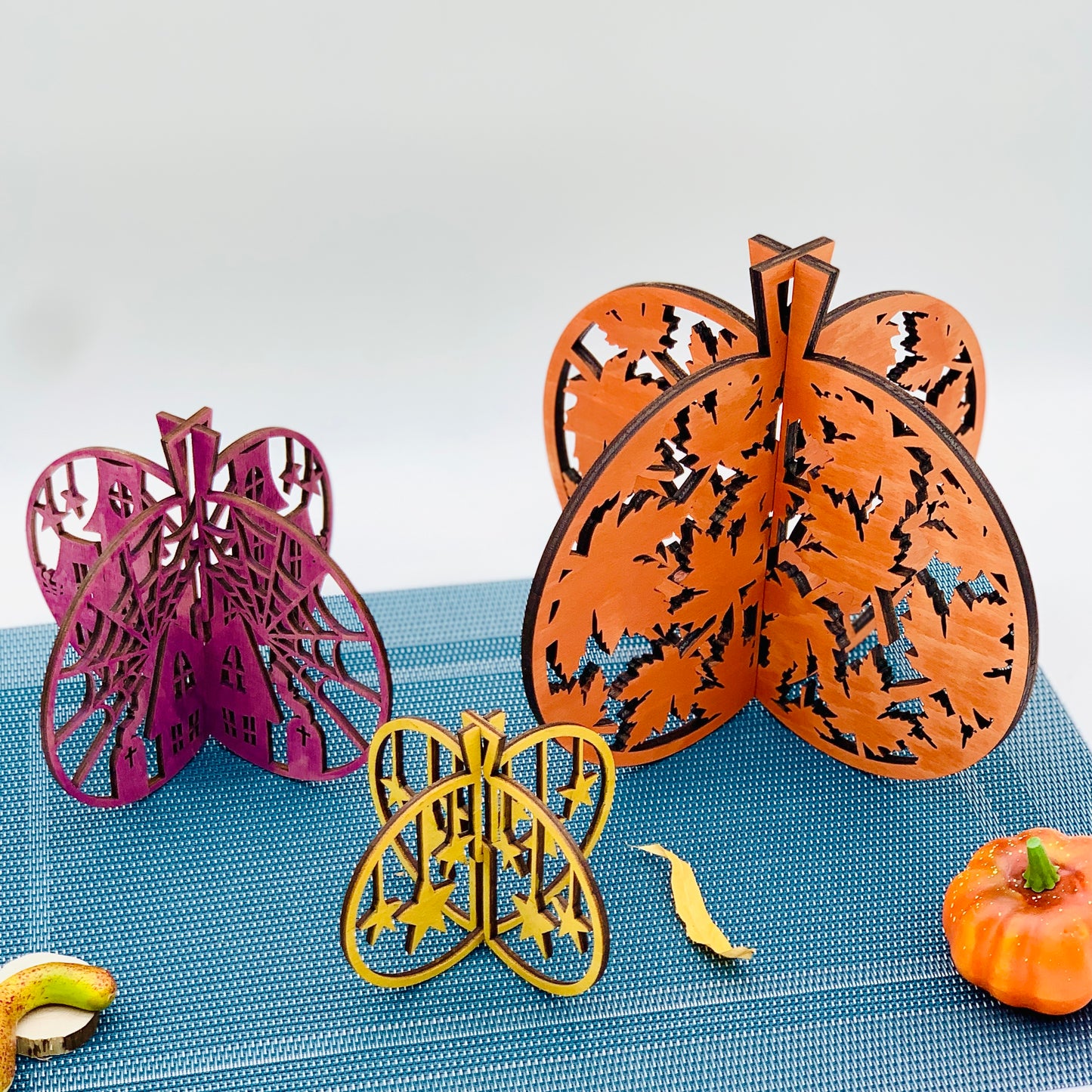 3D Kürbis Holz - Herbstdeko Hauseingang - Tischdeko Kürbis - Geschenkidee Herbst - Halloween Kürbis Deko - Set Herbstdeko innen