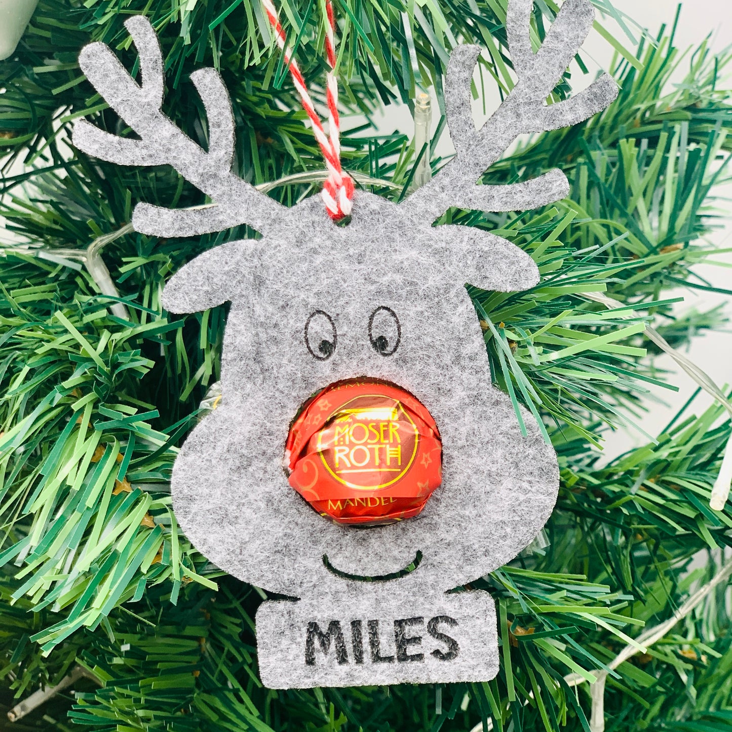 Rentier Anhänger mit Namen - Gastgeschenk - Wichtelgeschenk - Geldgeschenk - nachhaltige Christbaumkugel Holz oder Filz - Nikolaus
