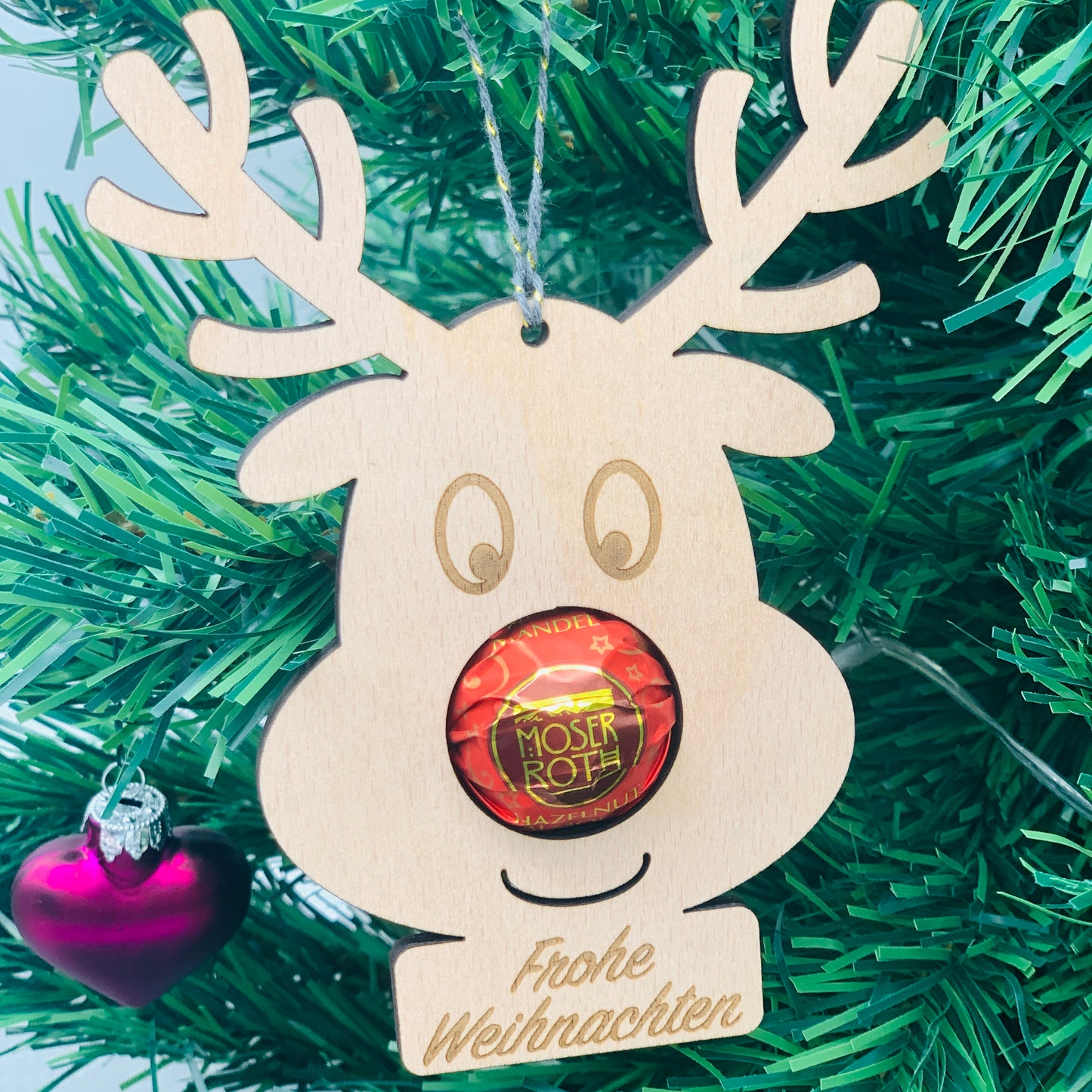 Rentier Anhänger mit Namen - Gastgeschenk - Wichtelgeschenk - Geldgeschenk - nachhaltige Christbaumkugel Holz - Anhänger Nikolaus