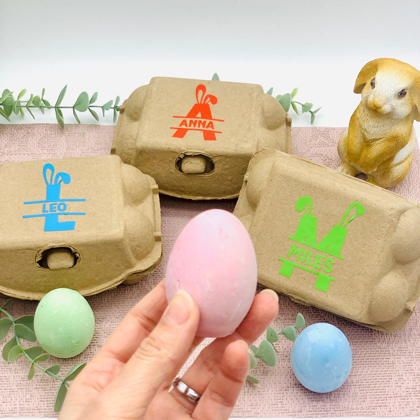 Geschenk fรผr kreative Kinder zu Ostern - Ostergeschenk Kinder - Kreideeier Ostern - Kreide Ostereier im Set personalisiert mit Kindername