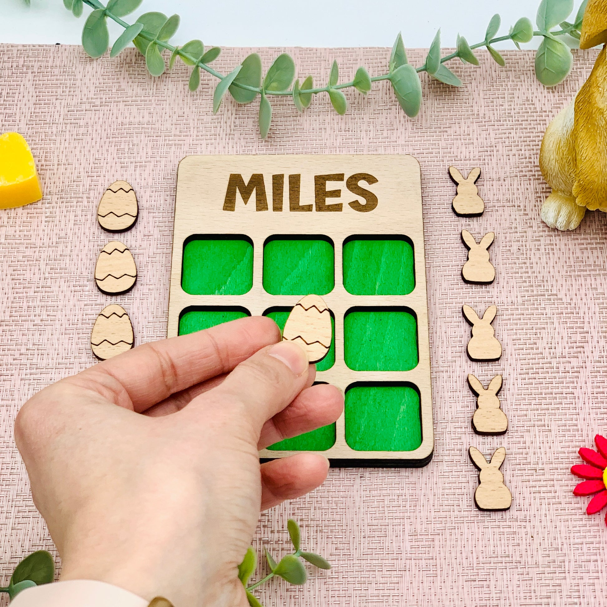 Geschenk Ostern - 3 Gewinnt Holz - Tic Tac Toe Holz Brettspiel - kleines Brettspiel personalisiert - Reisespiel