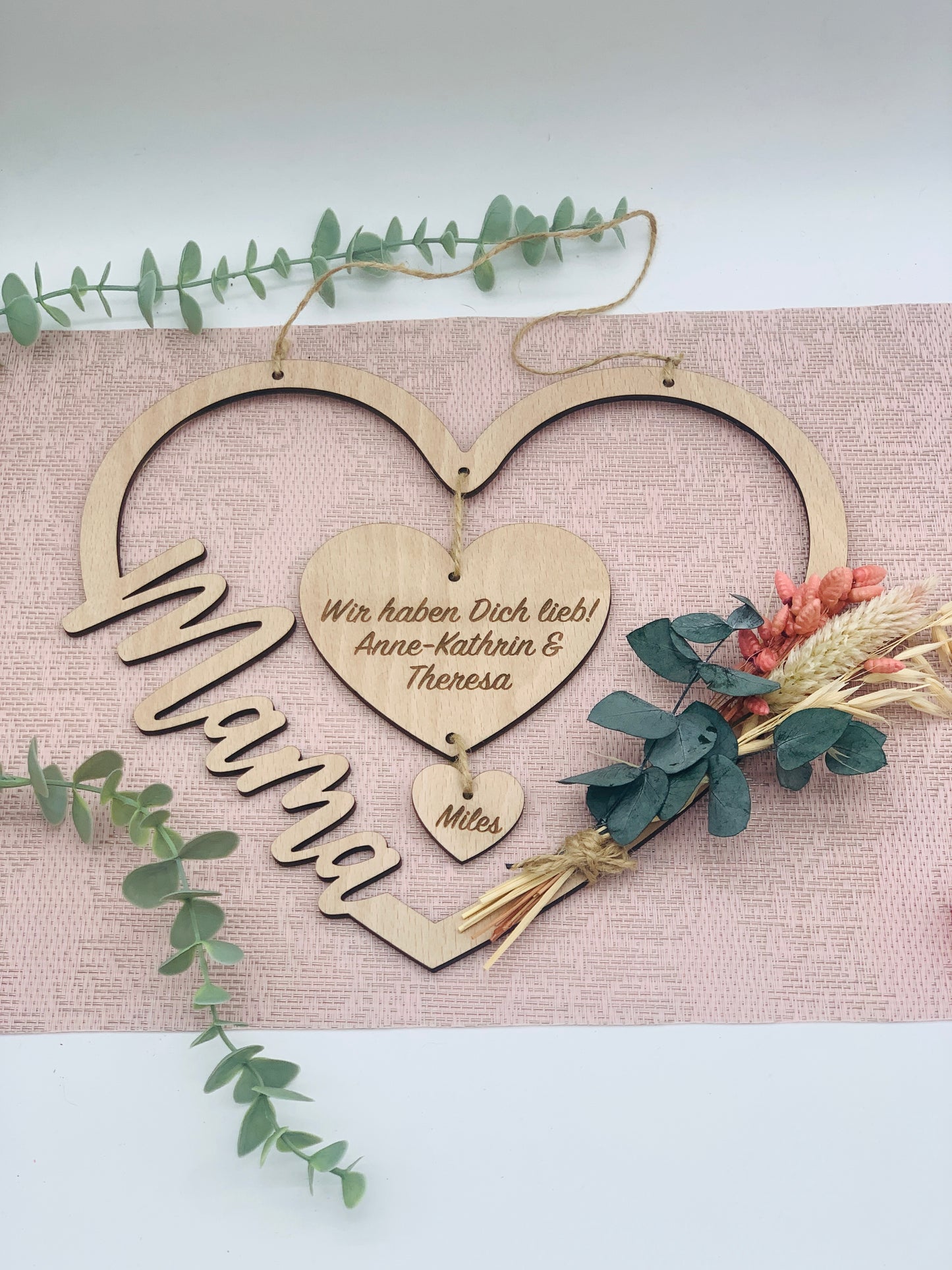 Holzschild Herz Muttertagsgeschenk - Geschenk Herz Mama oder Oma - Holzschild Mama - Schild Oma - Kinder - Enkel - Blumen - personalisiert