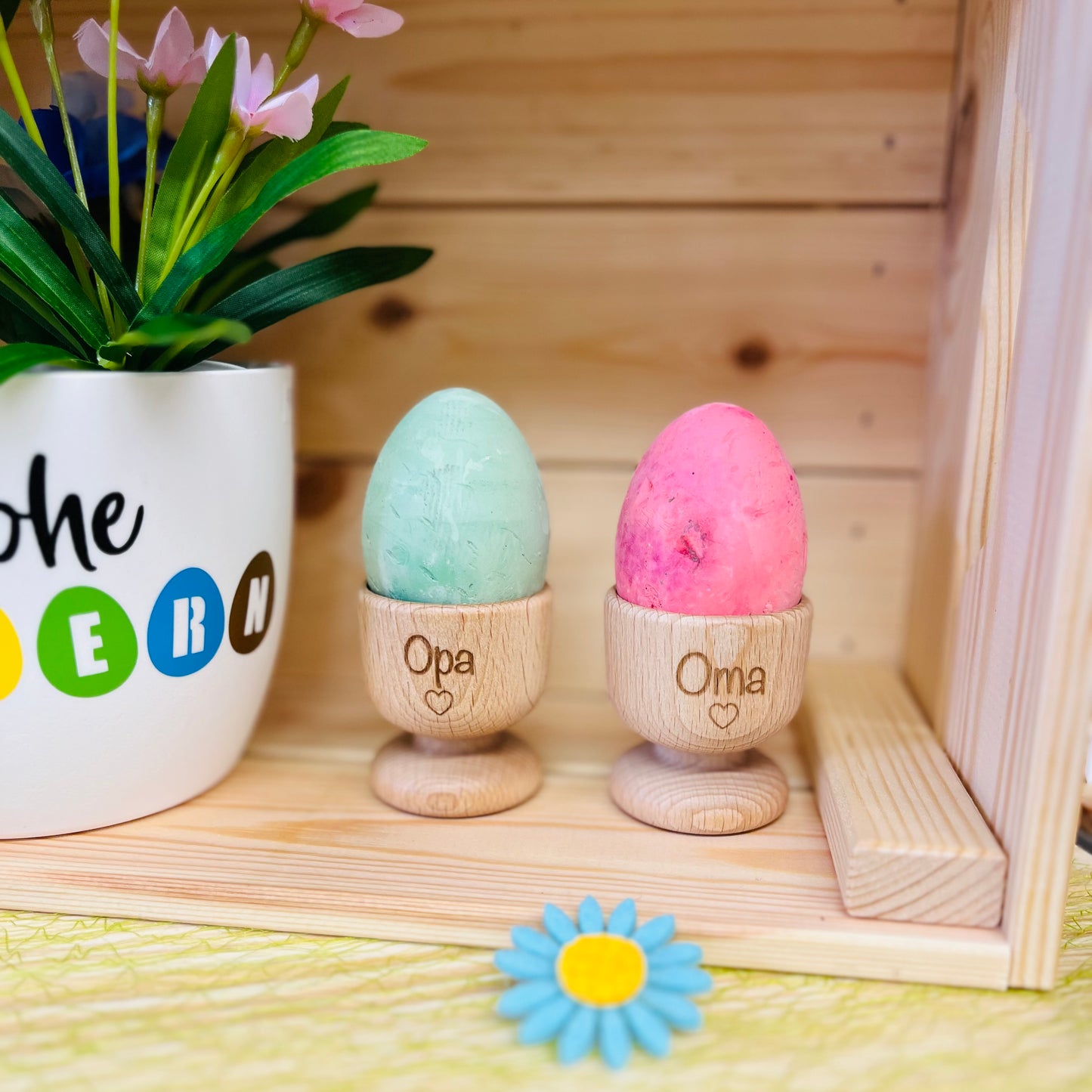 Eierbecher aus Holz graviert als Ostergeschenk - Osterdeko - Eierbecher mit Namen - Geschenk Ostern Frühstücksei - Osterei - personalisiert