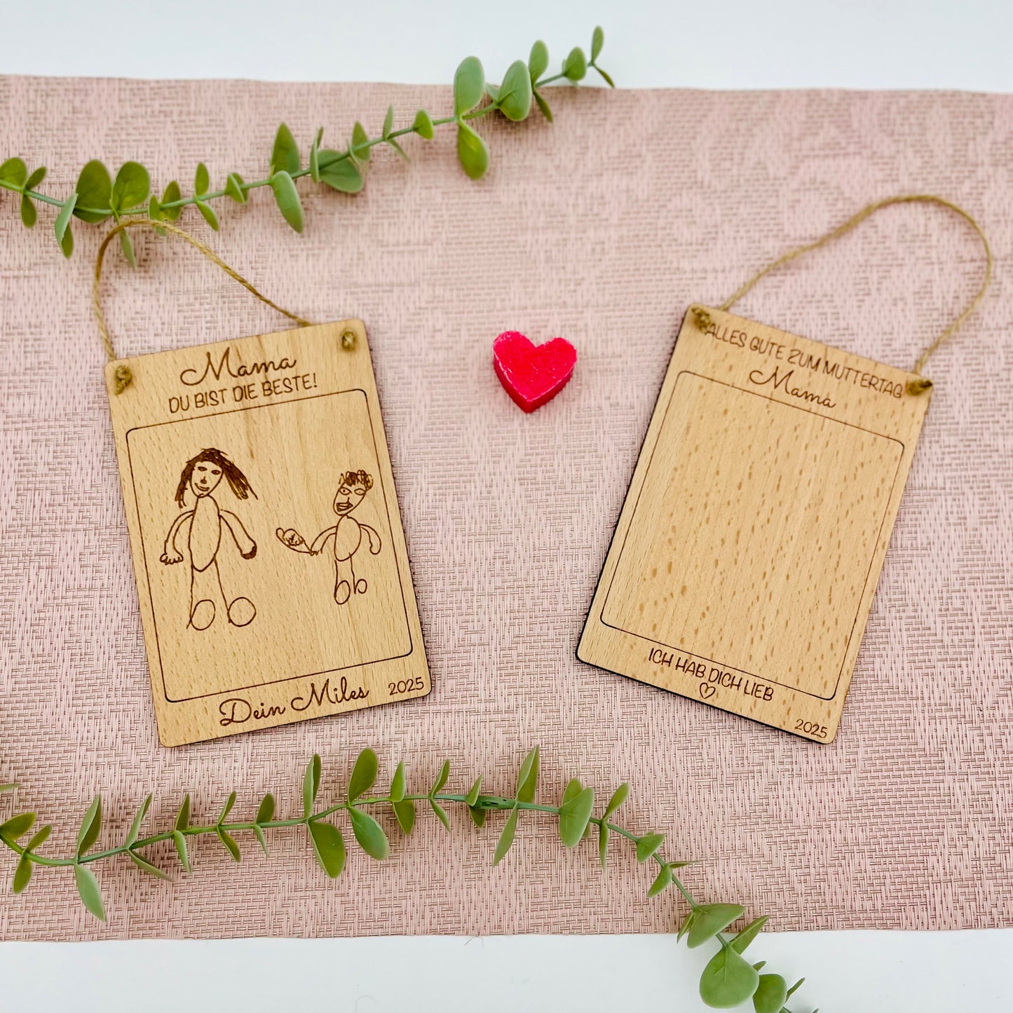 Holzkarte mit Kinderzeichnung - Holzschild mit Bild - Kindermalerei auf Holz graviert - Muttertagsgeschenk Mama - Oma -personalisiert