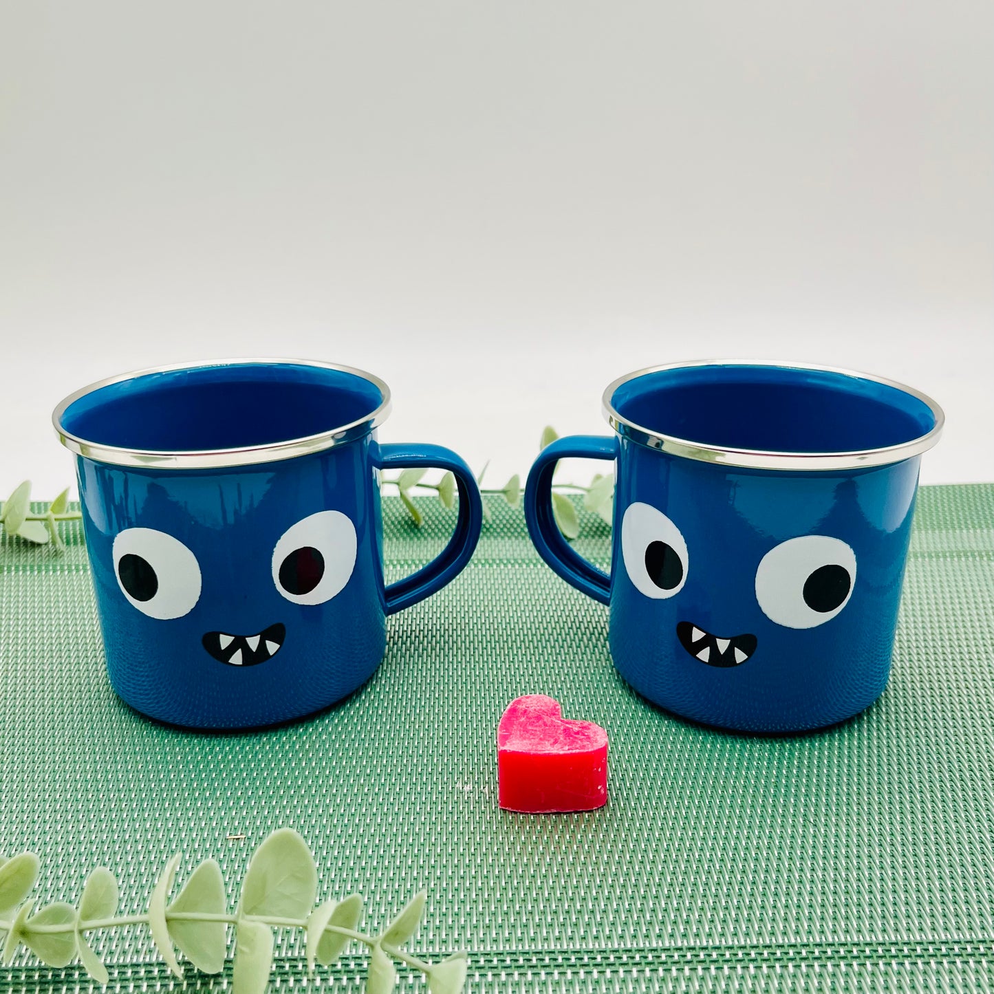 Personalisierte Monster Emaille Tasse | Kinder Tasse mit Namen | Camping Tasse | Geschenkidee für Kinder - Tasse Schulanfang - Sass&Belle