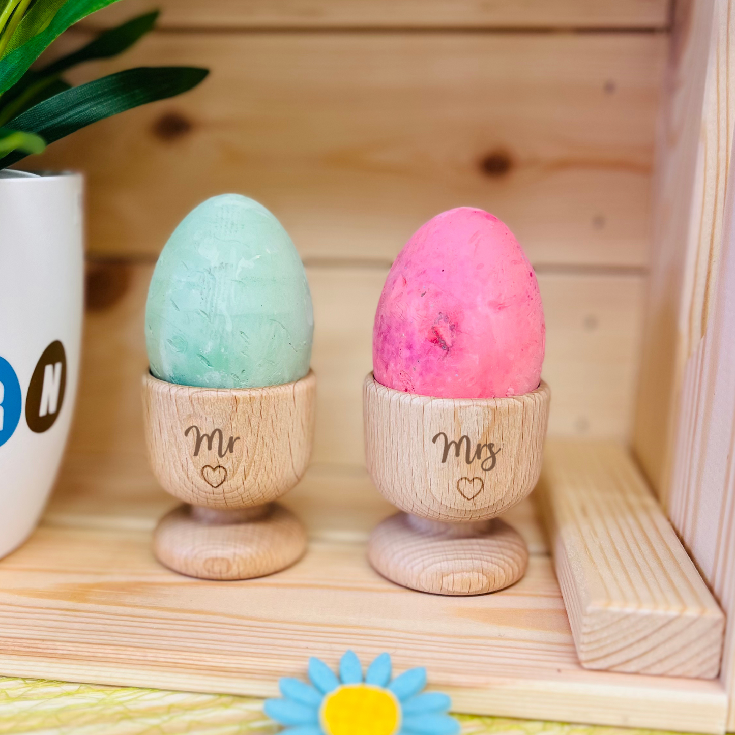 Eierbecher aus Holz graviert als Ostergeschenk - Osterdeko - Eierbecher mit Namen - Geschenk Ostern Frühstücksei - Osterei - personalisiert - Mr & Mrs