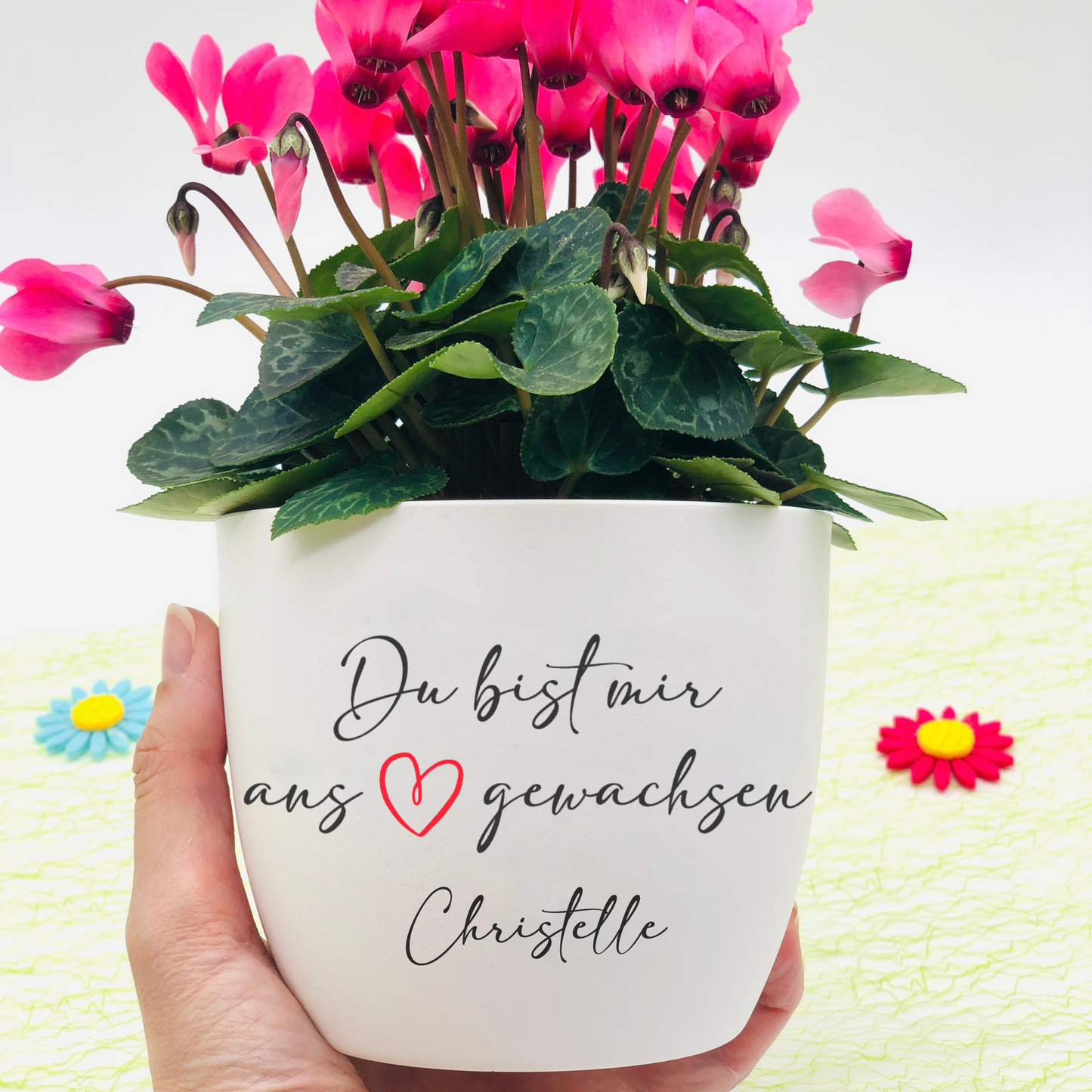 Blumentopf weiß oder schwarz "Du bist mir ans Herz gewachsen" - Abschiedsgeschenk Lehrer/in oder Erzieher/in - Kitaabschied - personalisiert