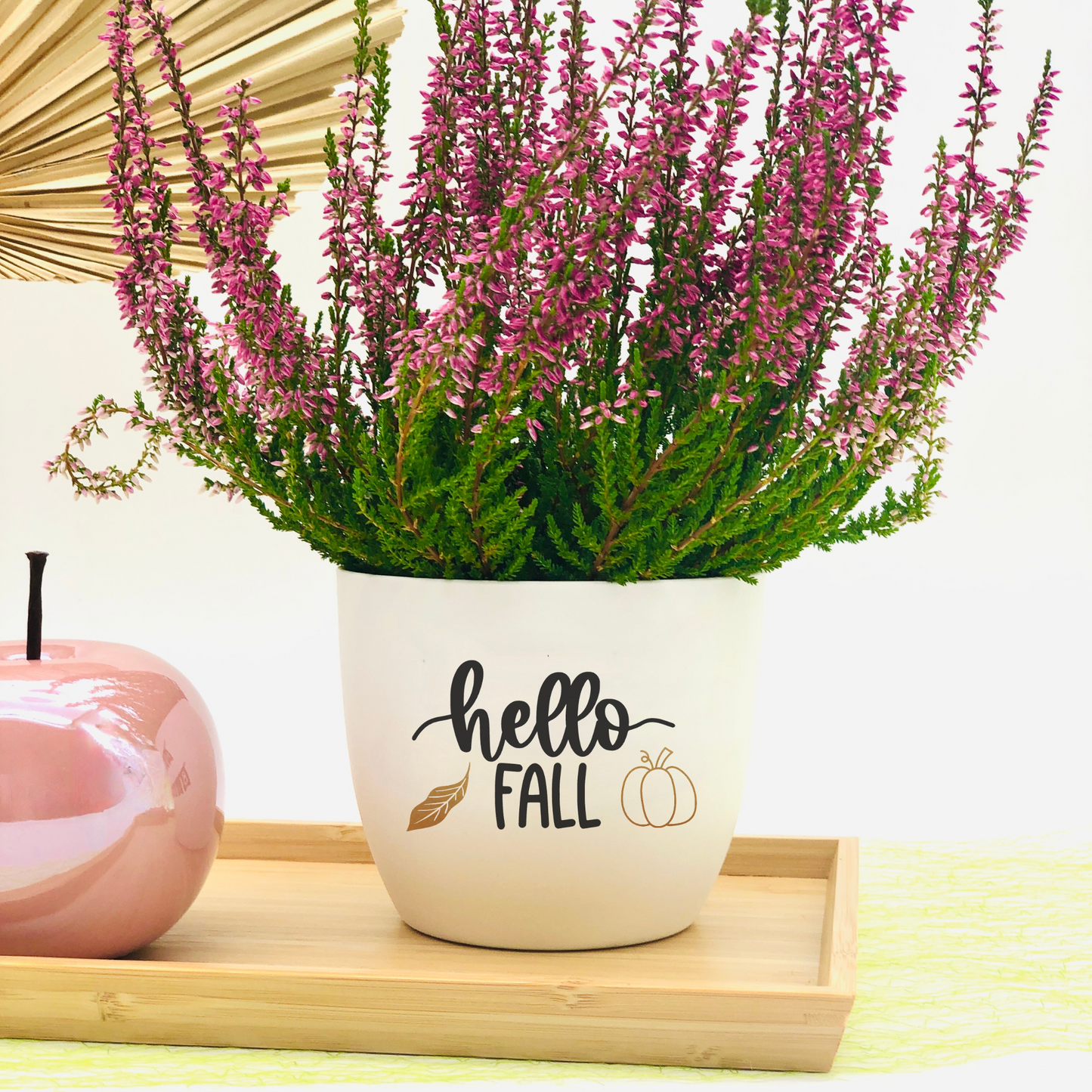 Blumentopf weiß oder schwarz - Blumentopf mit Spruch - Herbstdeko Hallo Herbst - Geschenk Geburtstag - Geschenk für Frauen