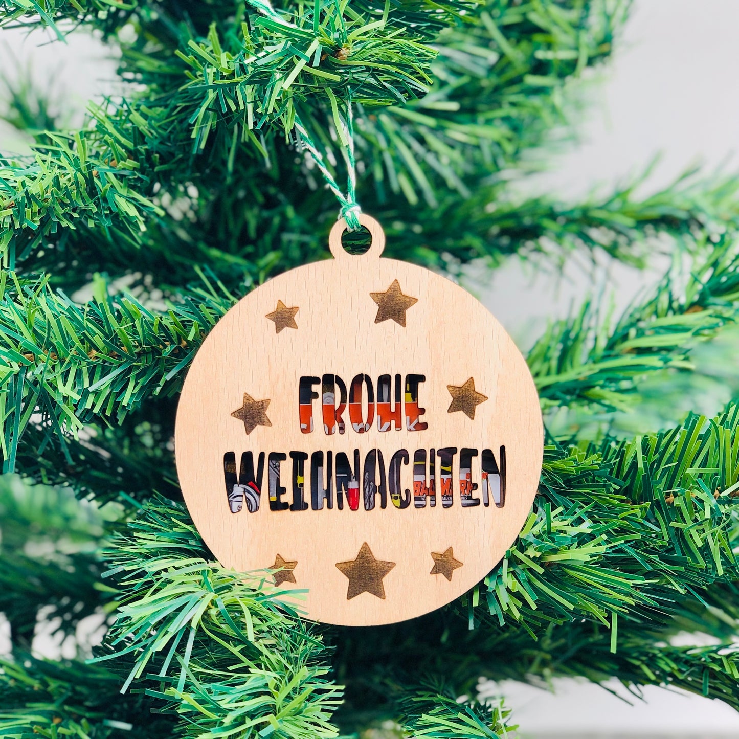 Weihnachtsgeschenk Nichts - 4 Designs - nachhaltige Christbaumkugel aus Holz für Geld oder Geschenkkarte - Nichts Geldgeschenk Weihnachten