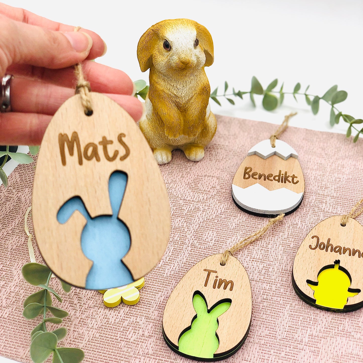 Geschenkanhänger Osterei aus Holz