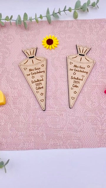 Gift tag school cone made of wood - small gift for school enrollment - pendant school child 2023/2024 - school cone with name - personalized