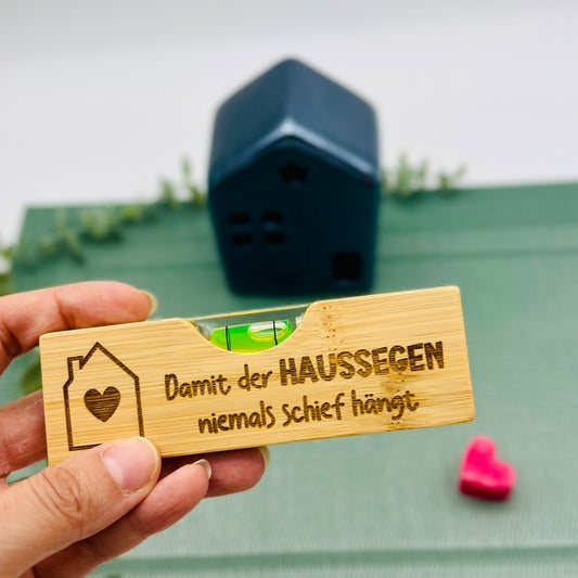 Mini Wasserwaage aus Holz mit Flaschenöffner – personalisiert | Geschenk Einweihung | Richtfest | Umzug neues Haus, witziges Werkzeug-Gadget