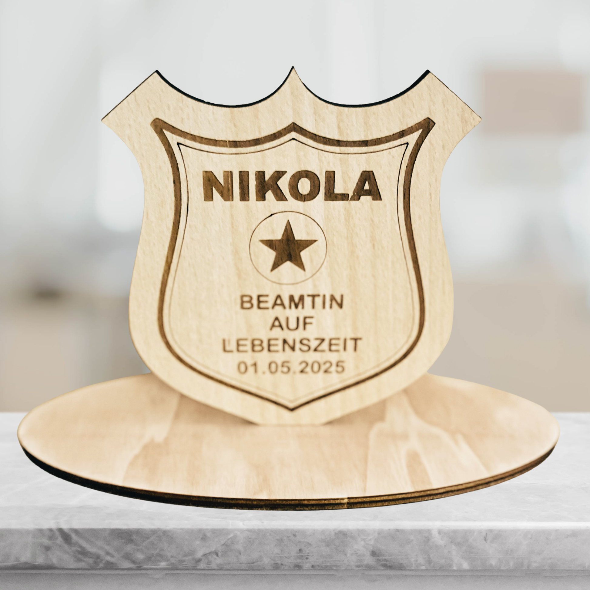 Holzaufsteller Beamte/Beamtin auf Lebenszeit - Geschenk Verbeamtung - Polizei Wappen Aufsteller – Ehrung - Jubiläum - personalisiert