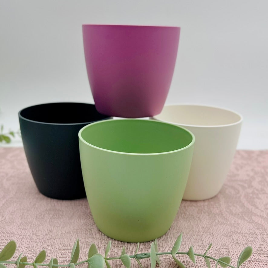 Blumentopf schwarz oder weiß "Danke, dass du mir / uns beim Wachsen geholfen hast" - Abschiedsgeschenk Lehrer/in oder Erzieher/in - personalisiert