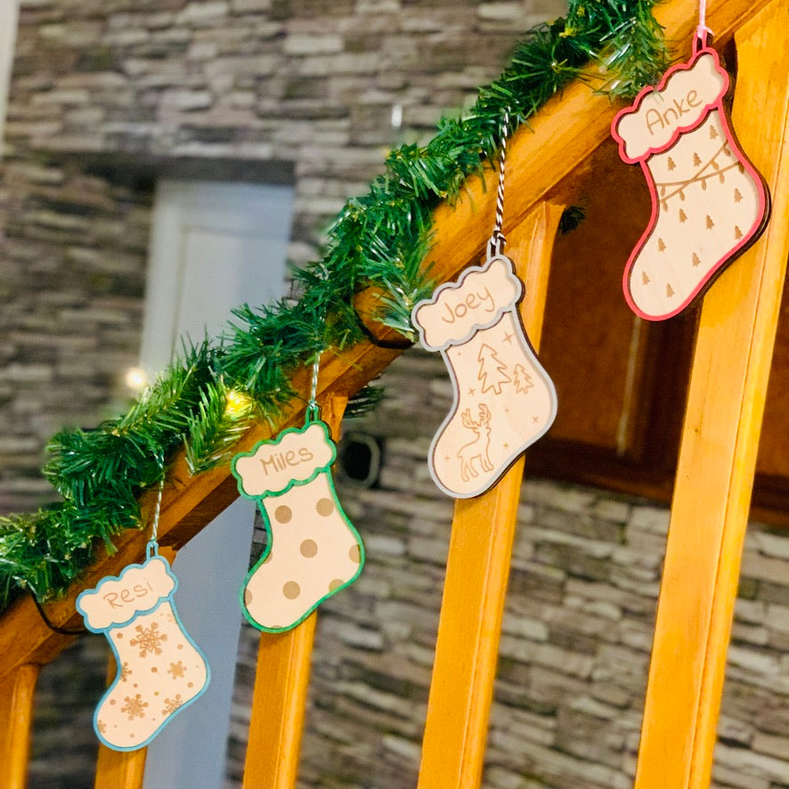 Nikolaus Strumpf Holzornament - Holz Socke Weihnachten - Weihnachtsstocking Nikolaus - Christbaumschmuck Nikolausstrumpf - personalisiert