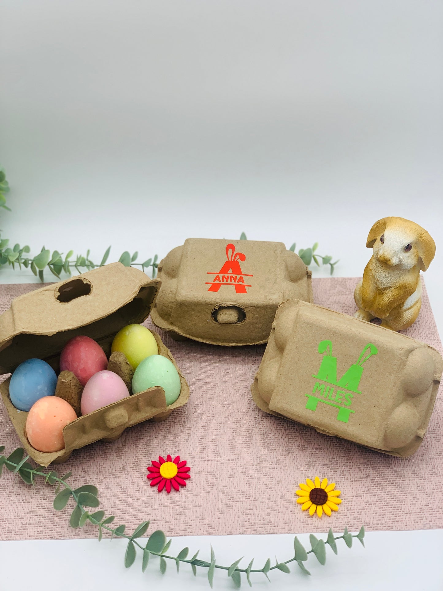 Geschenk für kreative Kinder zu Ostern - Ostergeschenk Kinder - Kreideeier Ostern - Kreide Ostereier im Set personalisiert mit Kindernamen