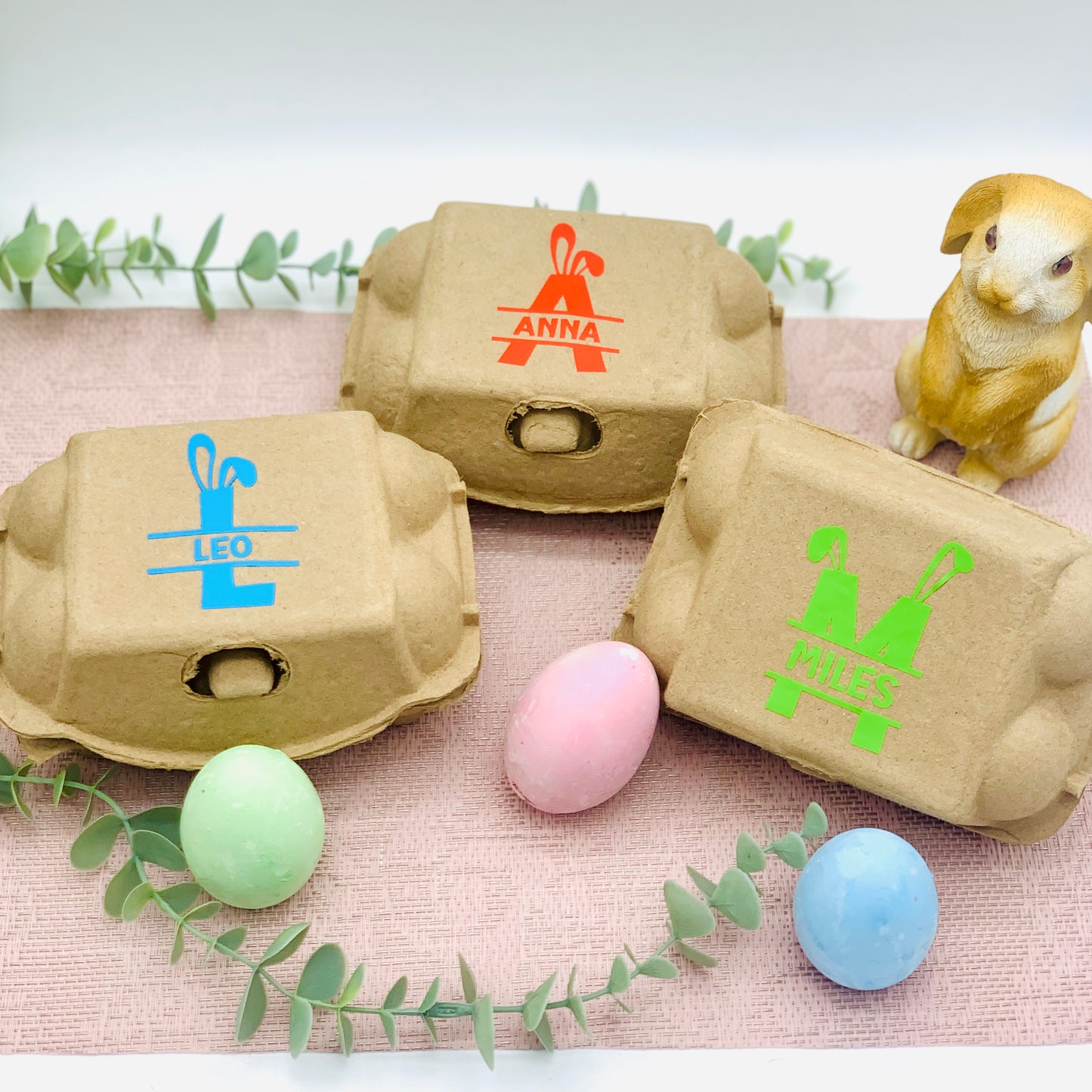 Geschenk für kreative Kinder zu Ostern - Ostergeschenk Kinder - Kreideeier Ostern - Kreide Ostereier im 6er Set personalisiert mit Kindernamen
