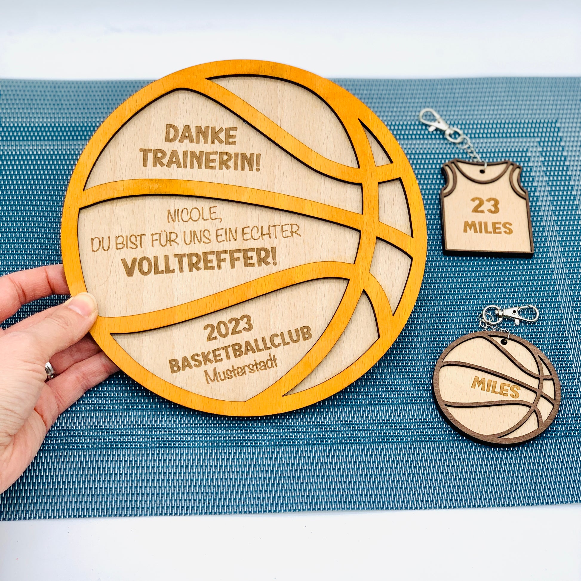 Holzschild Basketball - Trainer Geschenk Danke sagen - Basketball Verein Geschenk - Coach Abschied - Geschenk Aufstieg 
