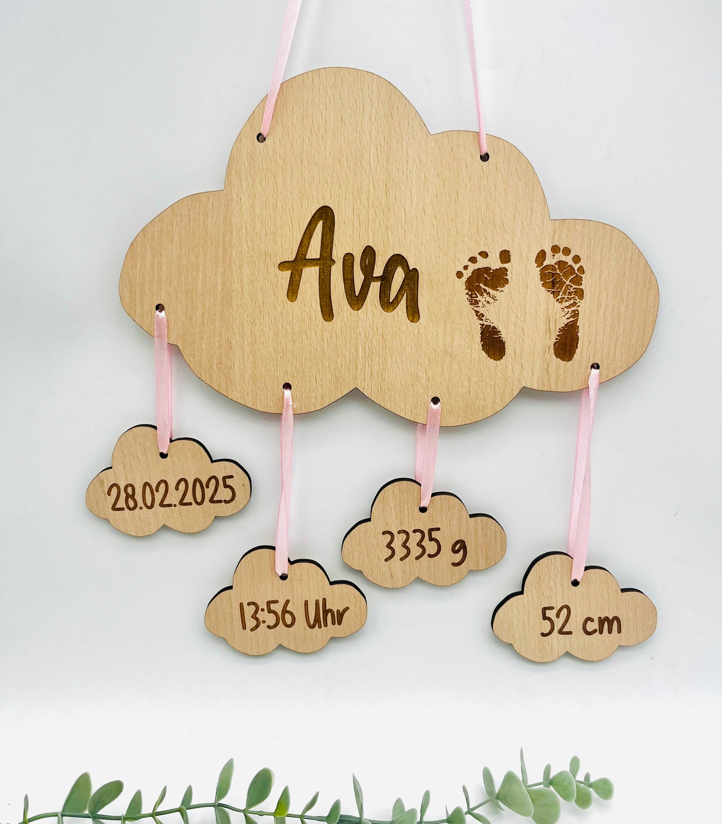 Personalisiertes Geburtsschild Holz Wolke mit Babyfüßchen | Baby Geburtsdaten Schild | Geschenk zur Geburt | Babyzimmer Deko | Baby Name Holzschild