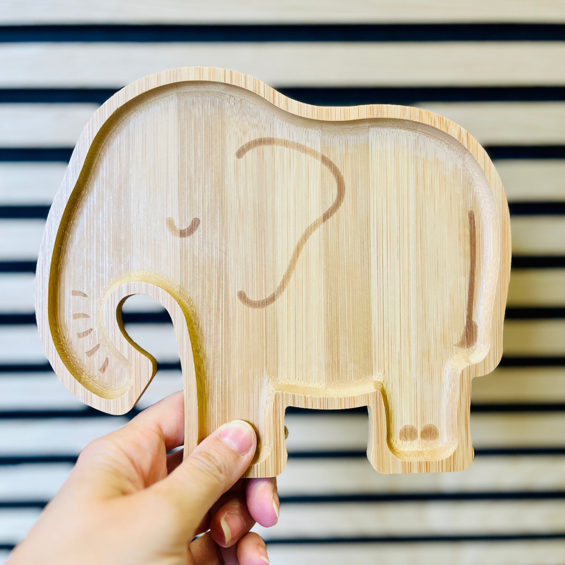Geschenk Geburtstag Kinderteller mit Name Junge Mädchen | Kindergeschirr Holz  Babygeschenk Geburt Geschenk Taufe - Bambus Teller mit Gravur - Elefant
