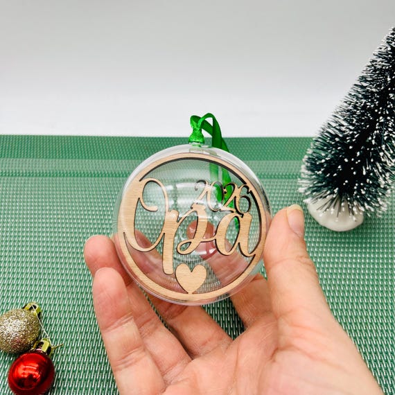 Personalisierte Weihnachtskugel aus Acryl mit Holz – Pergifto