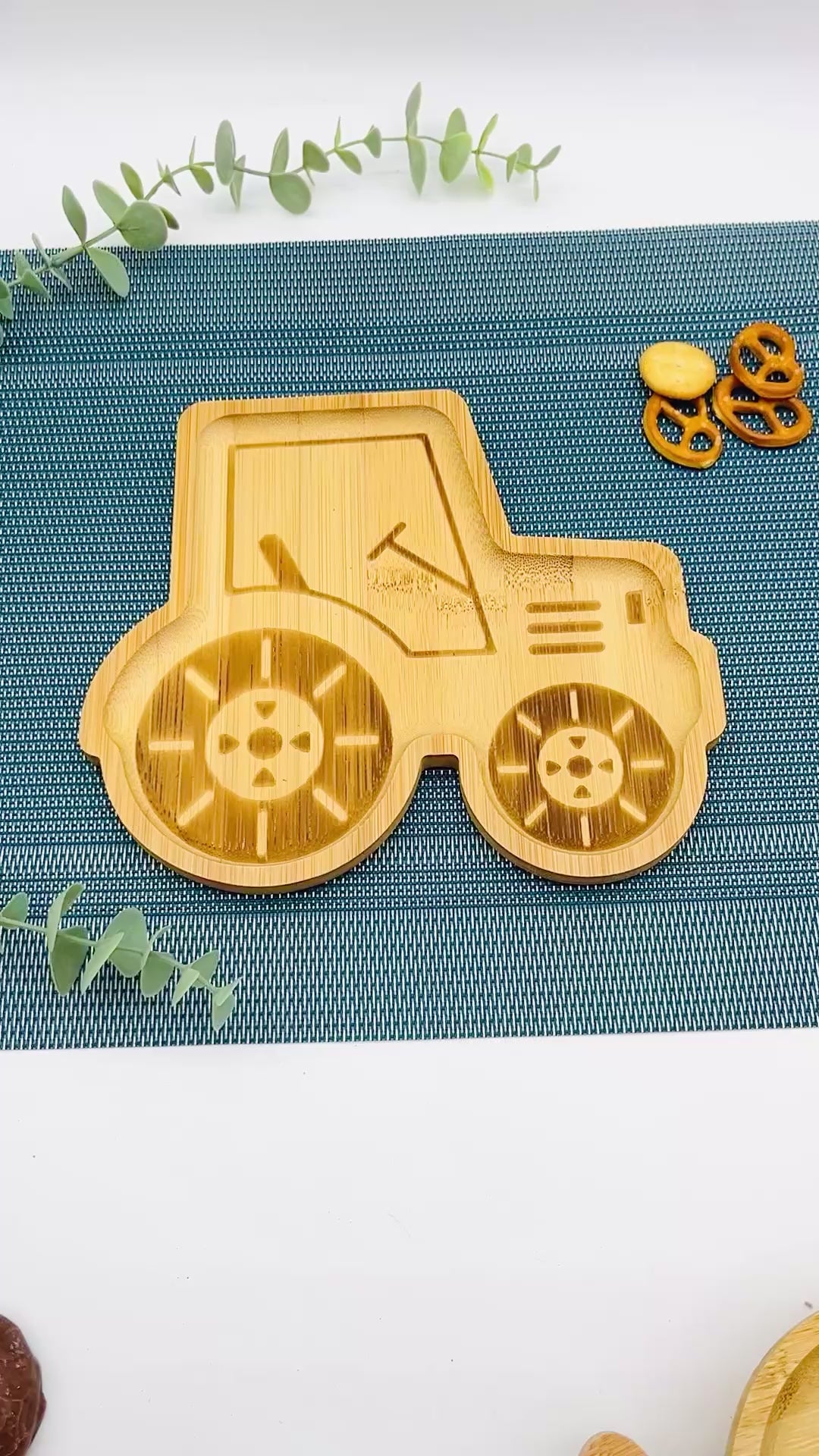 Geschenk Geburtstag Kinderteller mit Name Junge Mädchen | Kindergeschirr Holz  Babygeschenk Geburt Geschenk Taufe - Bambus Teller mit Gravur