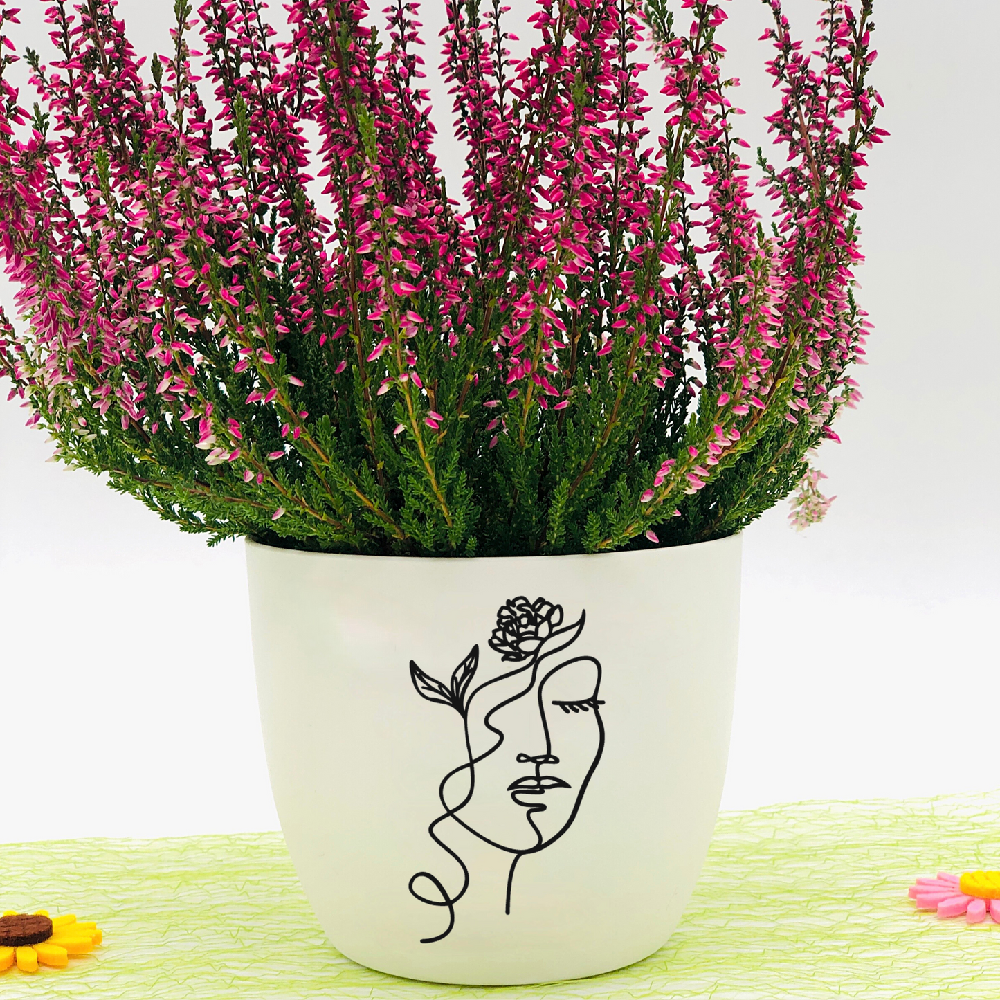 Blumentopf Line Art - weiß oder schwarz - Faceline Aufkleber - Geschenkidee Blumentopf - Geschenk Blumentopf Geburtstag - beste Freundin - Muttertag