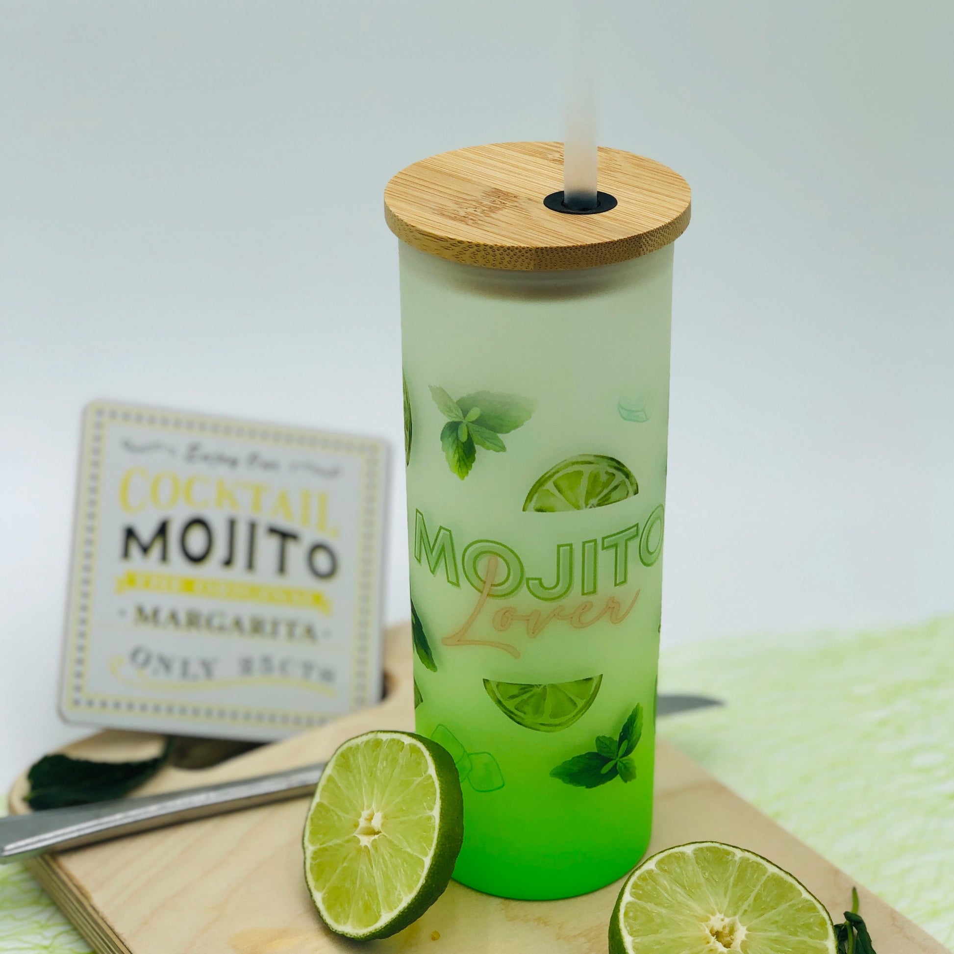 Grünes Trinkglas mit Bambusdeckel und Trinkhalm für Mojito Lover, Cocktailglas