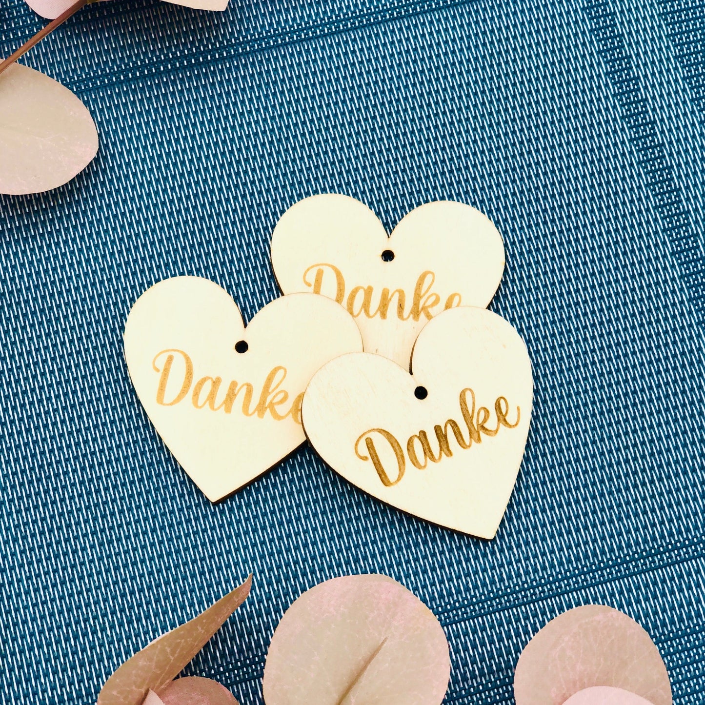 Wooden gift tag - Thank you heart pendant - Personalized wooden gift tag - Thank you in heart shape