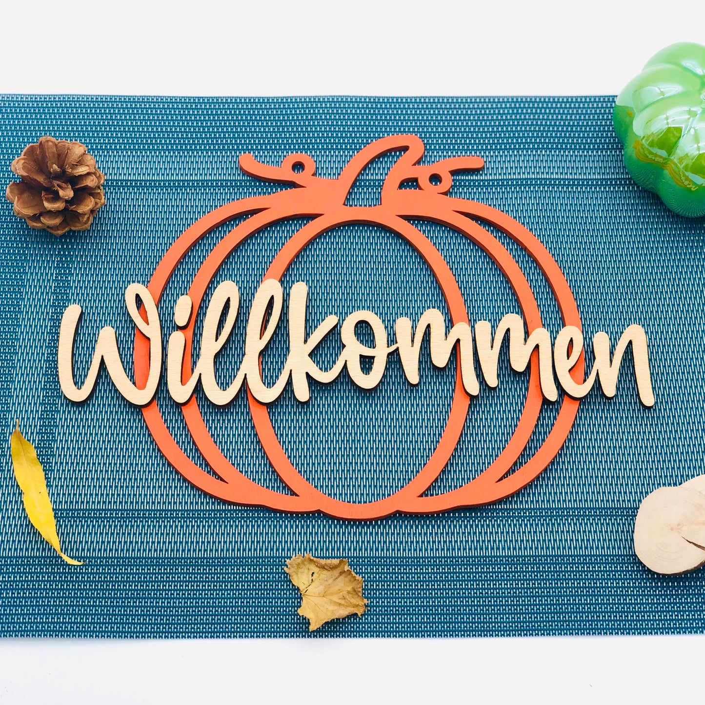 Kürbis Schild Willkommen - Herbst Holzschild Welcome - Herbstdekoration Schild zum Aufhängen - Geschenkidee Herbst - Farmhouse Herbstdeko