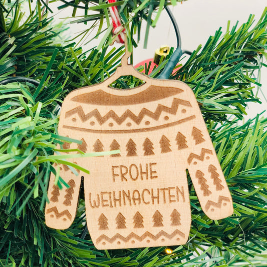 Weihnachtspullover Christbaumkugel - Ugly Sweater Ornament aus Holz - nachhaltiges Weihnachtsornament aus Holz